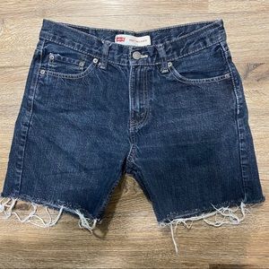 Levi’s 550 Cutoff Shorts